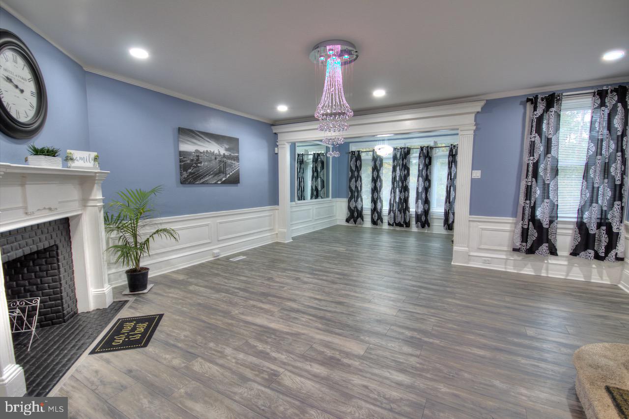 FERN ROCK - Residential