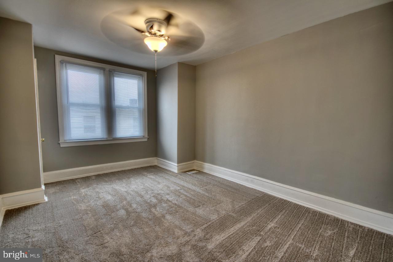 FERN ROCK - Residential