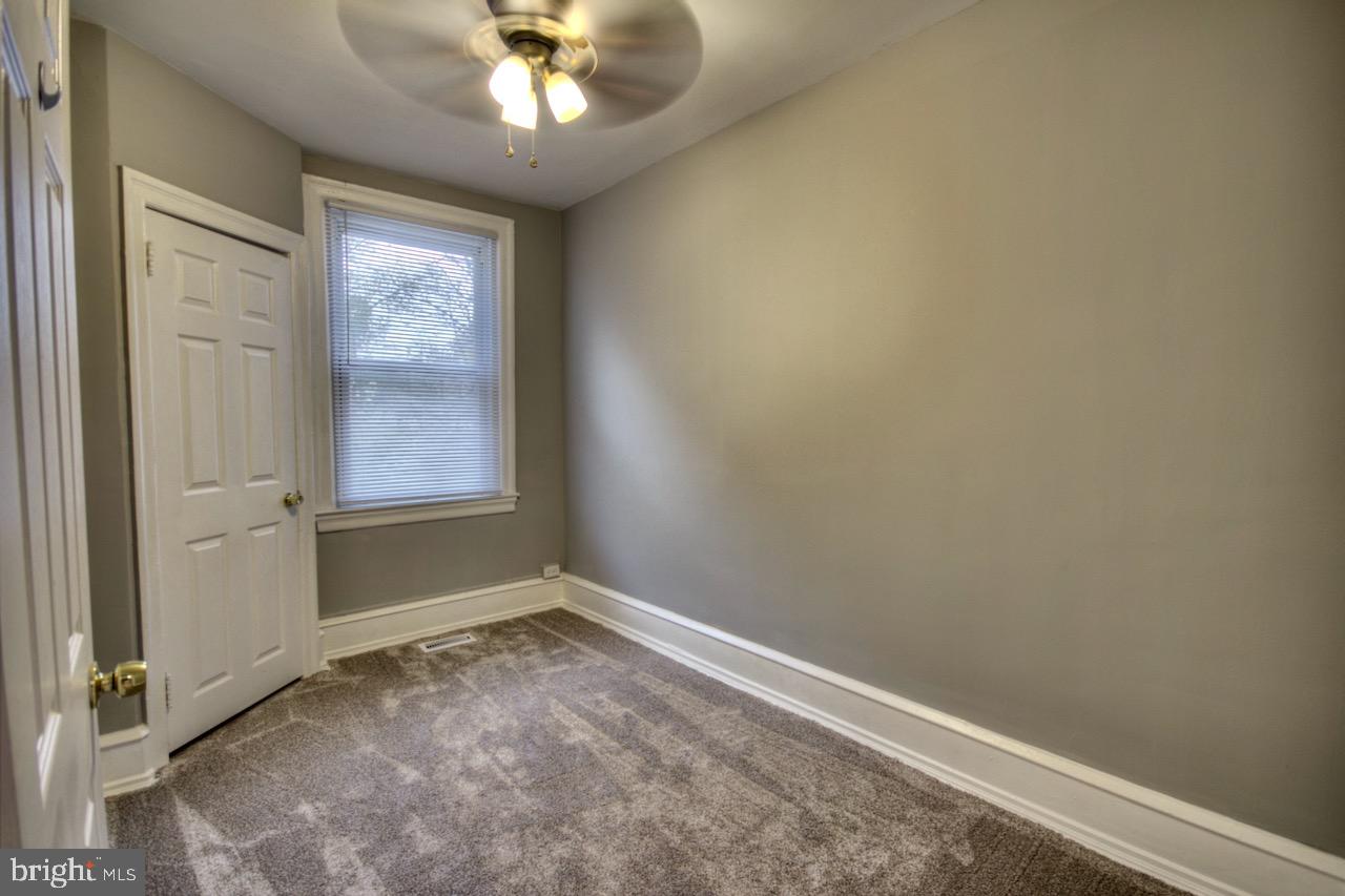 FERN ROCK - Residential