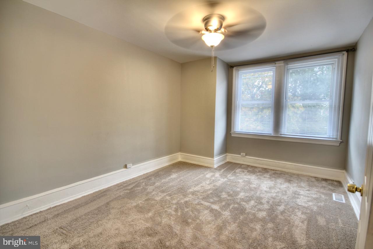 FERN ROCK - Residential