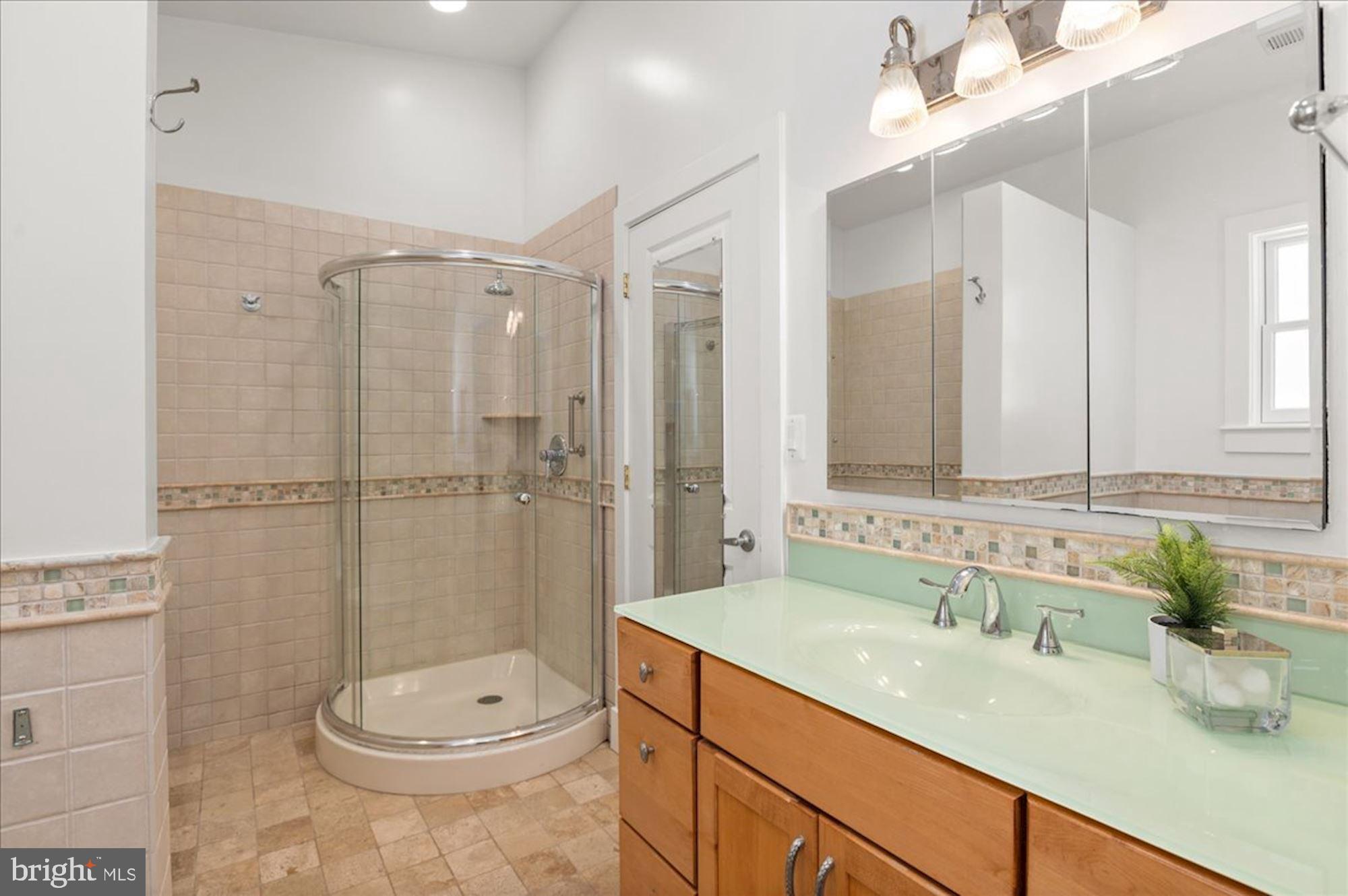 COLUMBIA FOREST - Residential