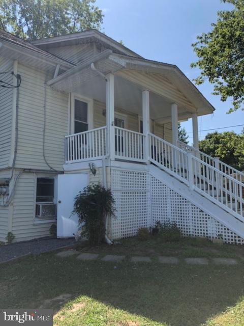 EASTON - Residential Income