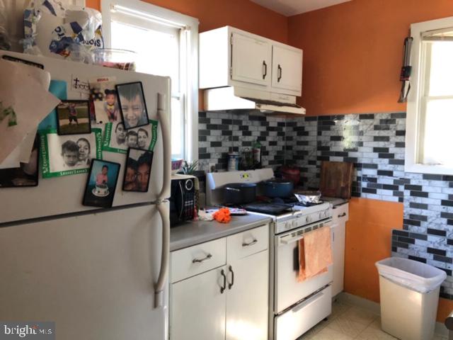 EASTON - Residential Income