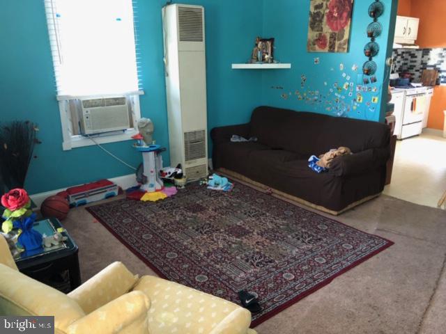 EASTON - Residential Income