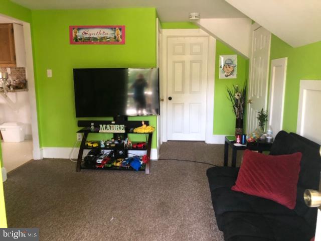 EASTON - Residential Income