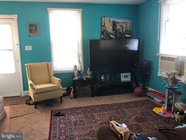 EASTON - Residential Income