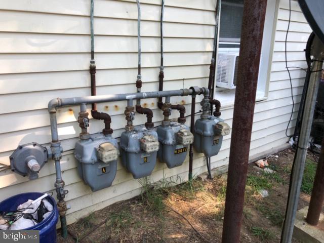 EASTON - Residential Income