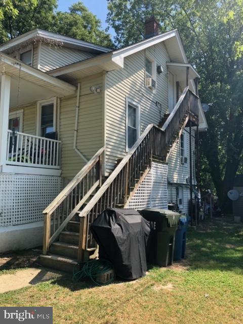 EASTON - Residential Income