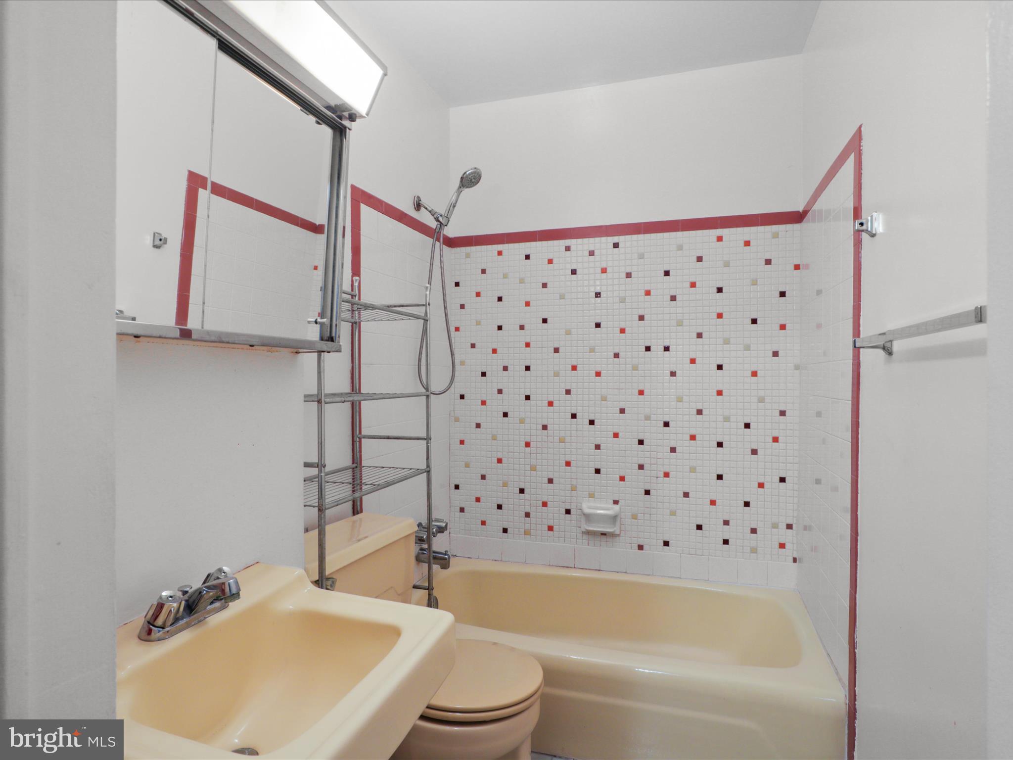 BIRCHDALE - Residential