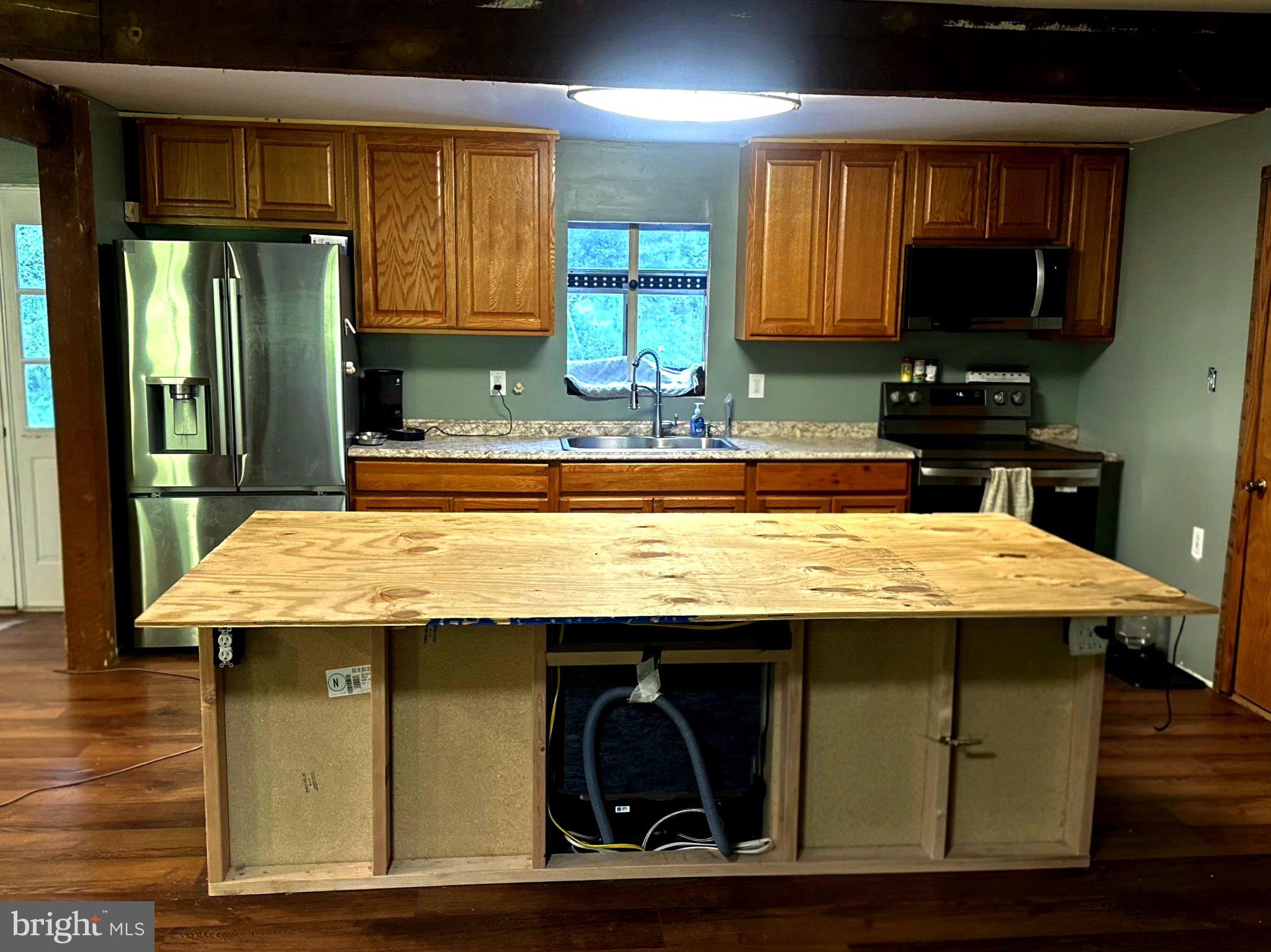 11375 MUDDY CREEK FORKS ROAD 11411