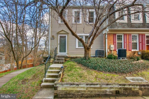 Townhouse For Rent - 6301 Fenestra Court #139C<br/> BURKE, VA 22015