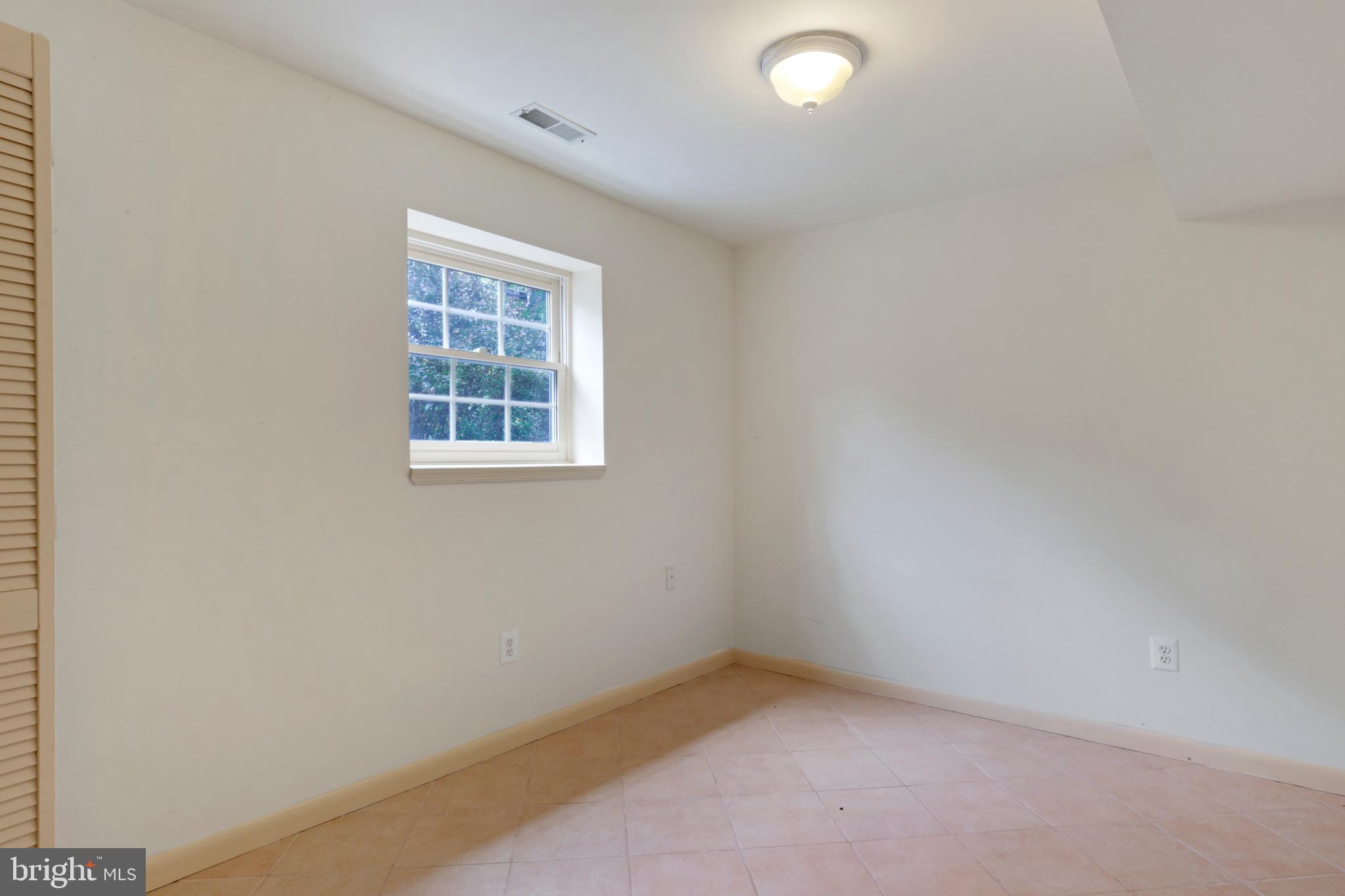 WEDDERBURN HEIGHTS - Residential Lease