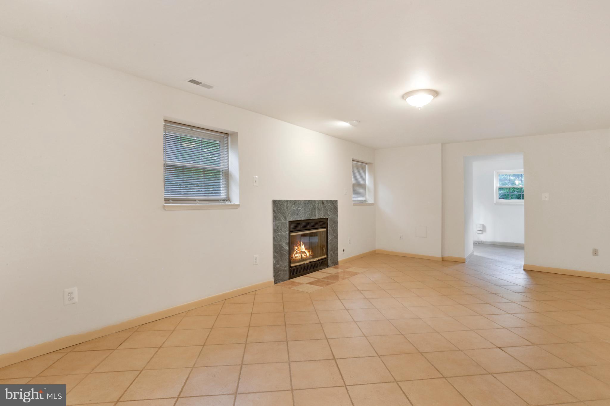 WEDDERBURN HEIGHTS - Residential Lease