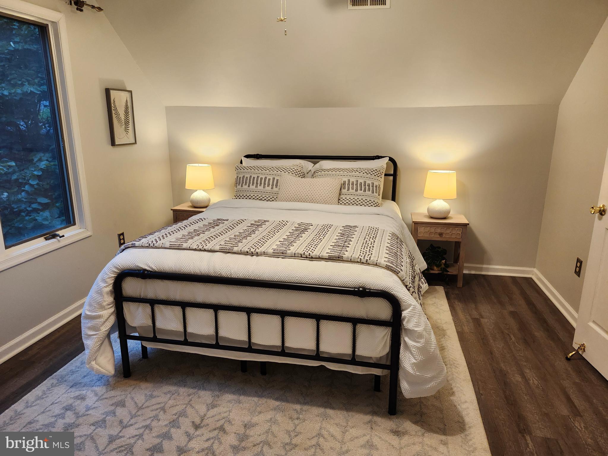 THE MEADOWS - Residential Lease