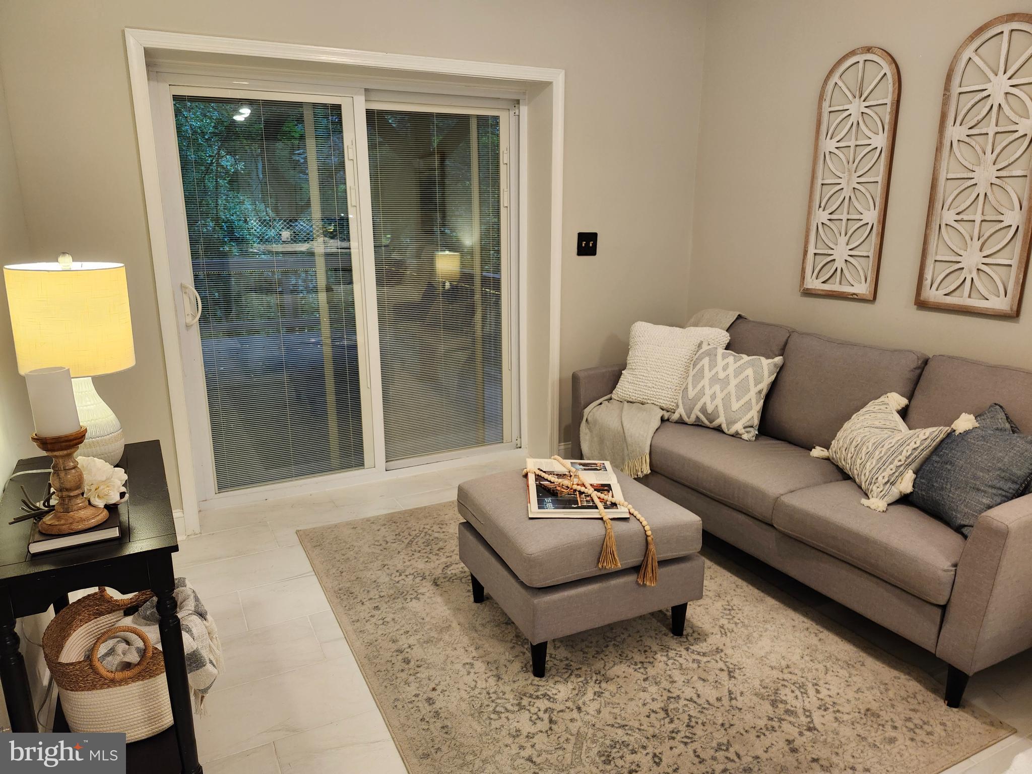 THE MEADOWS - Residential Lease