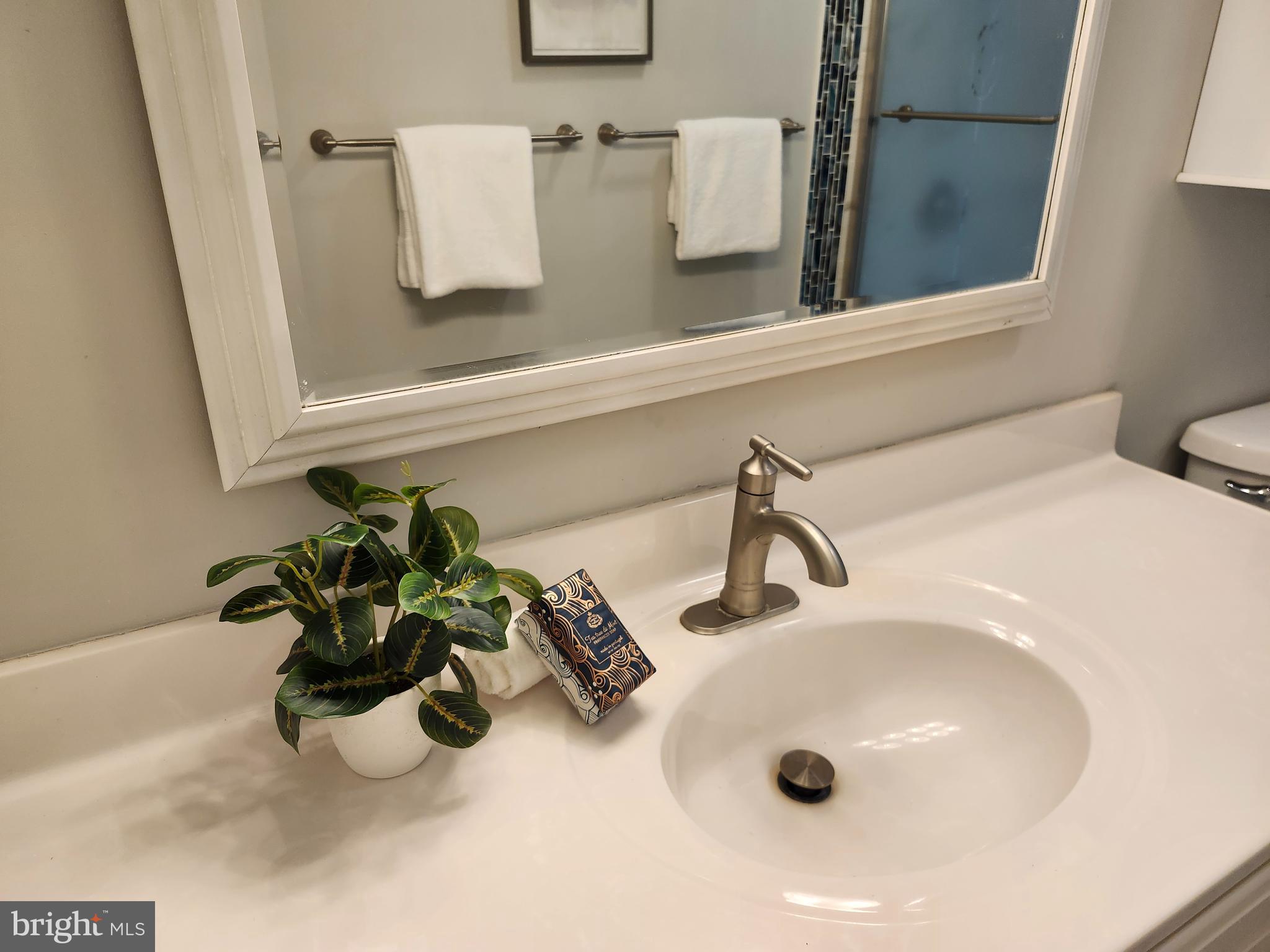 THE MEADOWS - Residential Lease