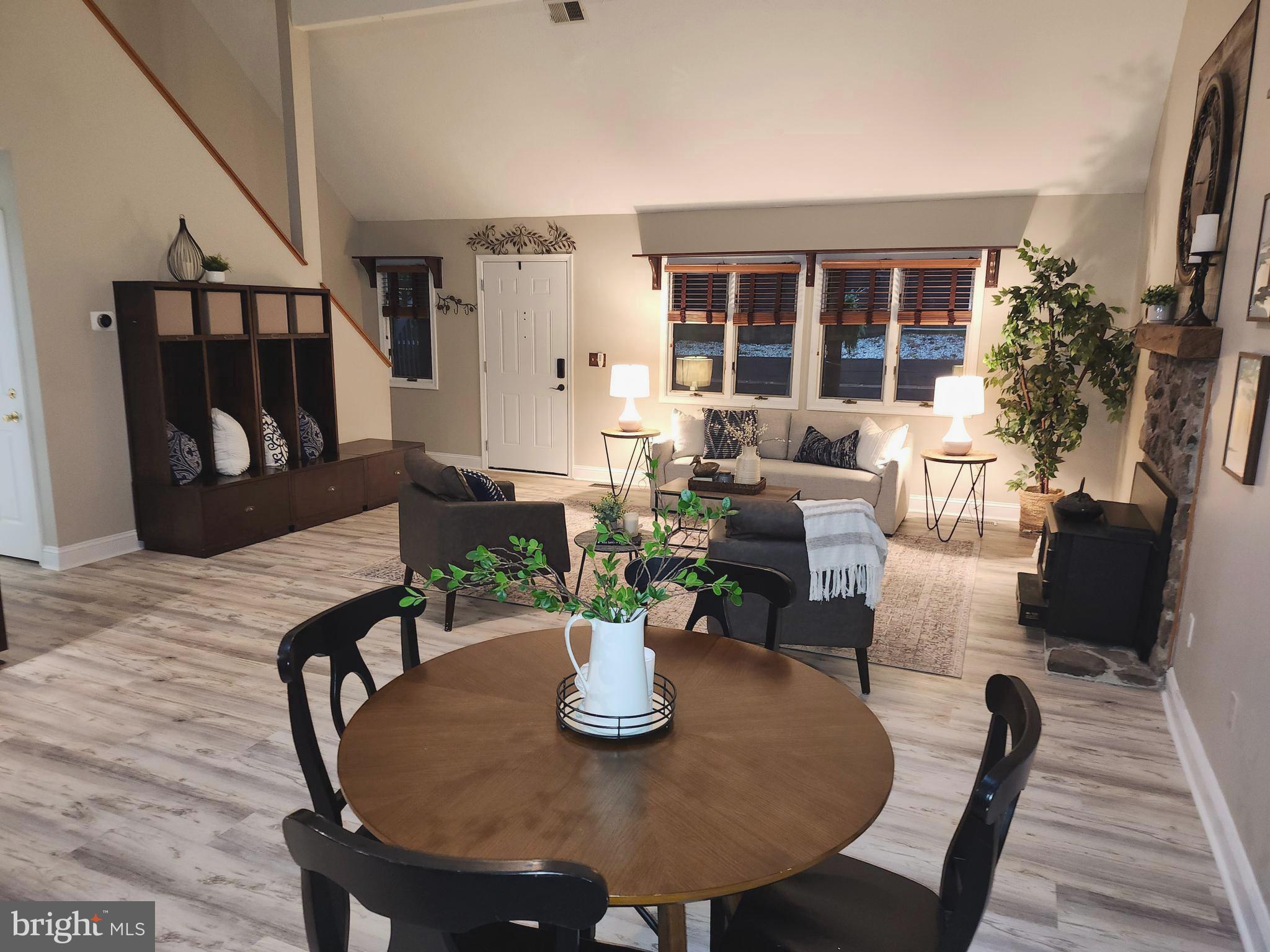 THE MEADOWS - Residential Lease