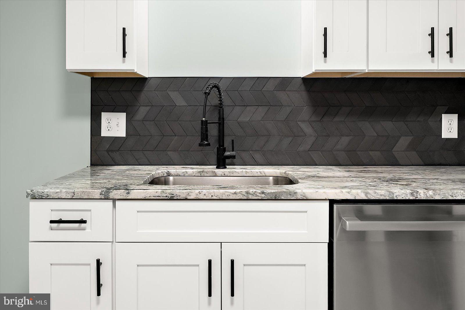 SMITHWOOD MANOR - Residential