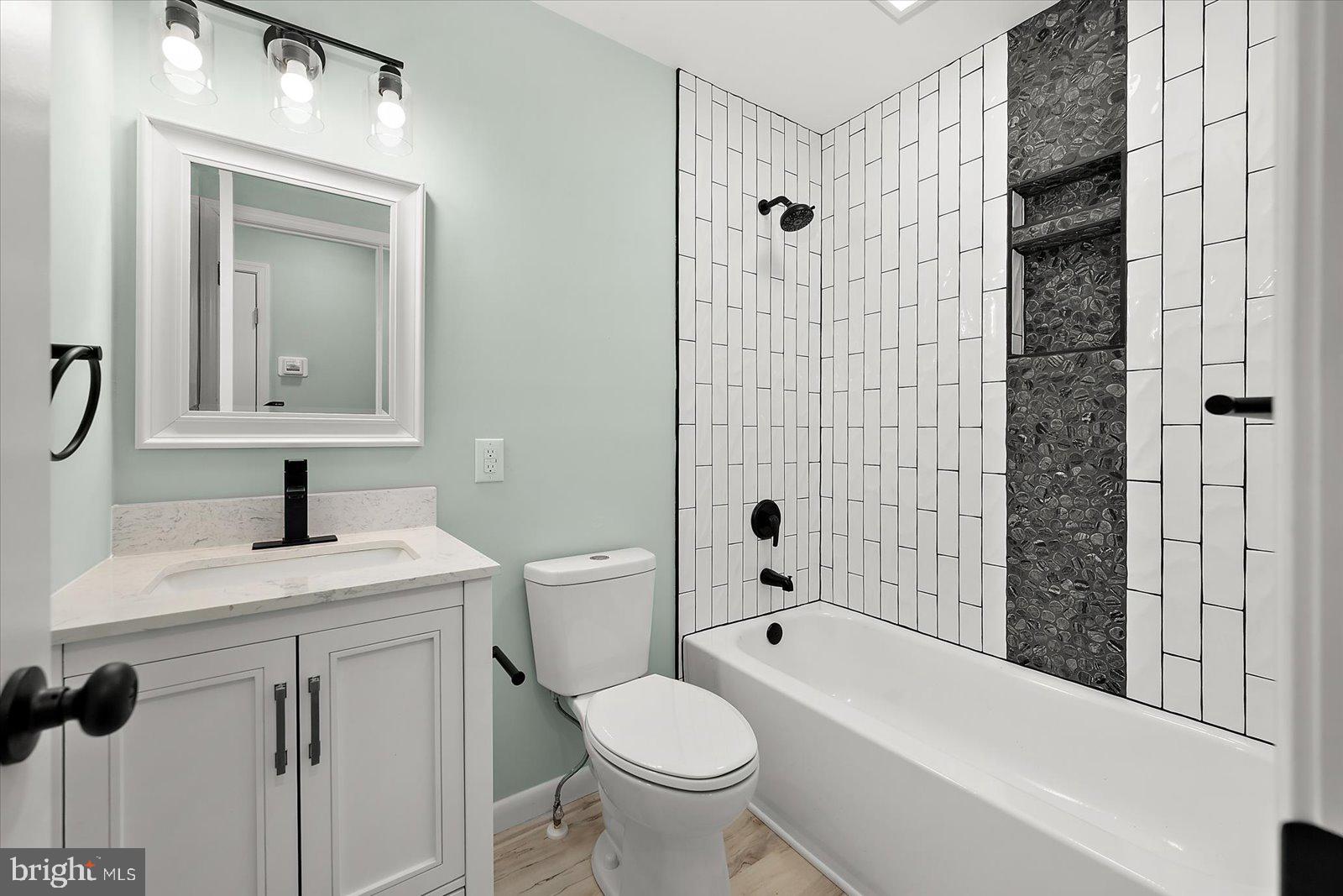 SMITHWOOD MANOR - Residential