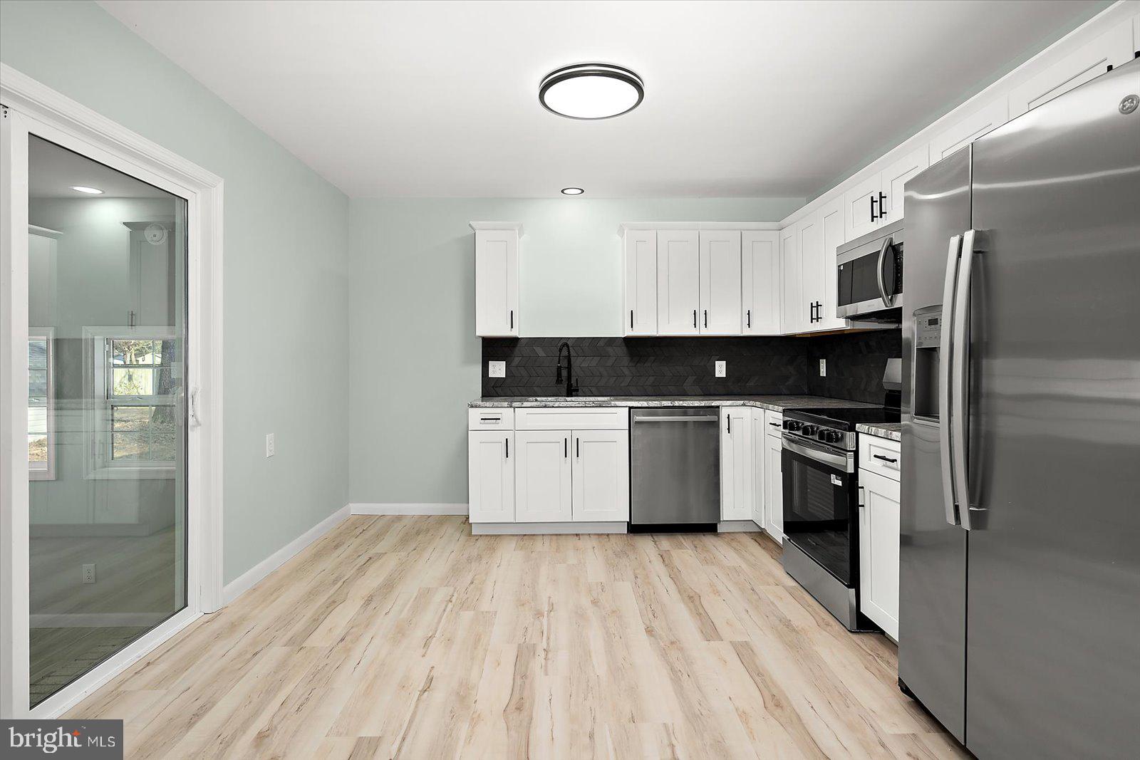 SMITHWOOD MANOR - Residential