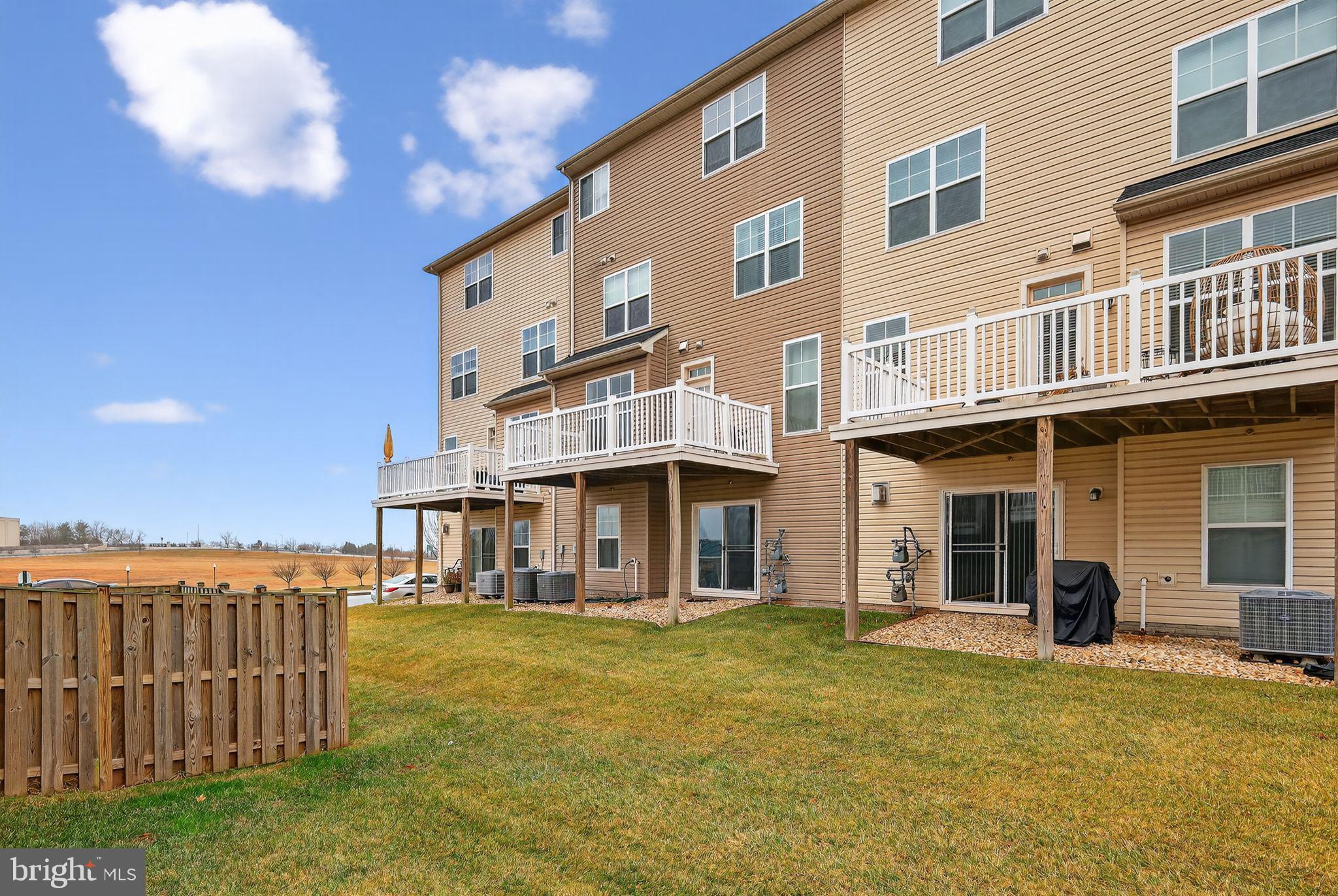 JEFFERSON PLACE - Residential