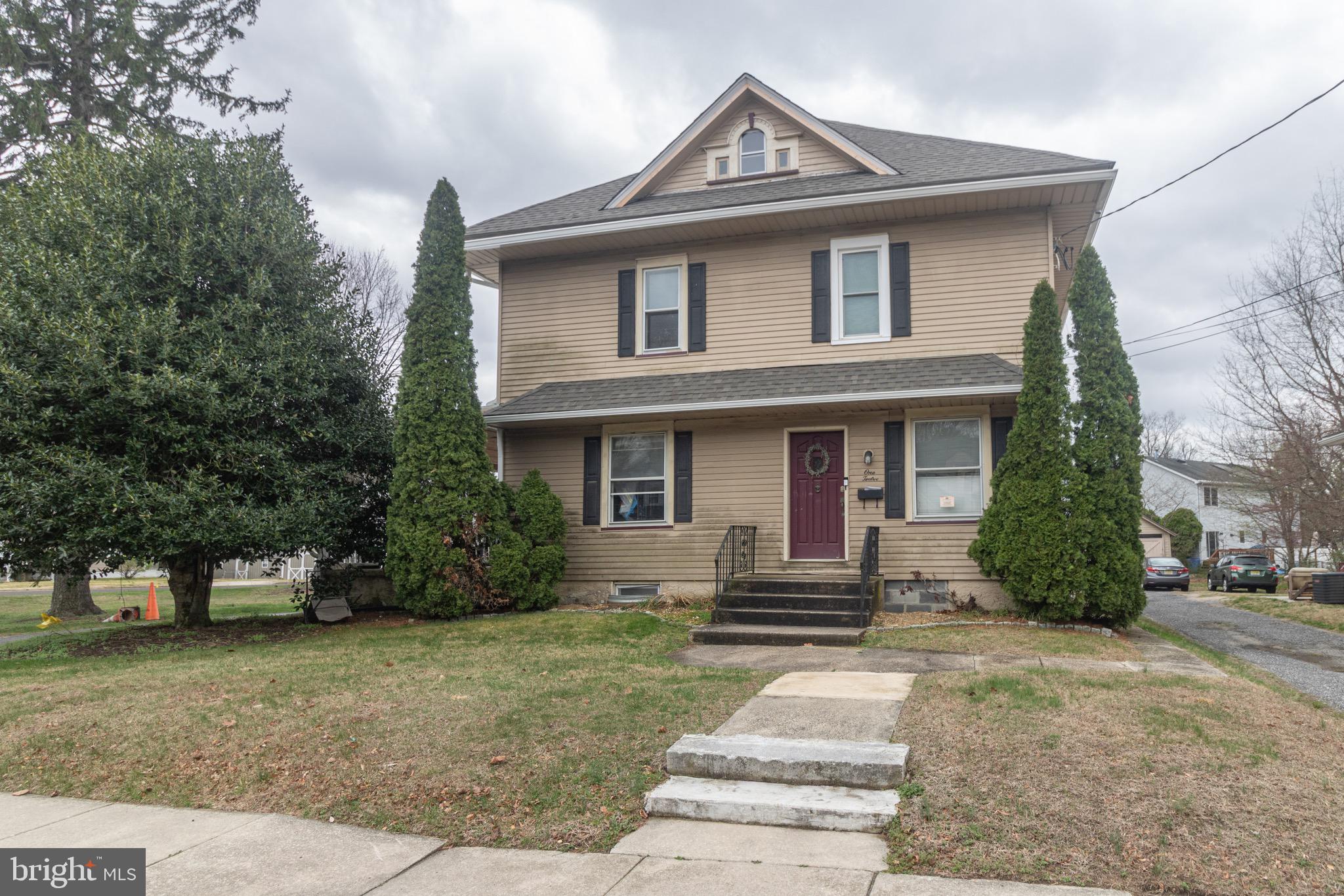 112 DICKINSON ROAD
