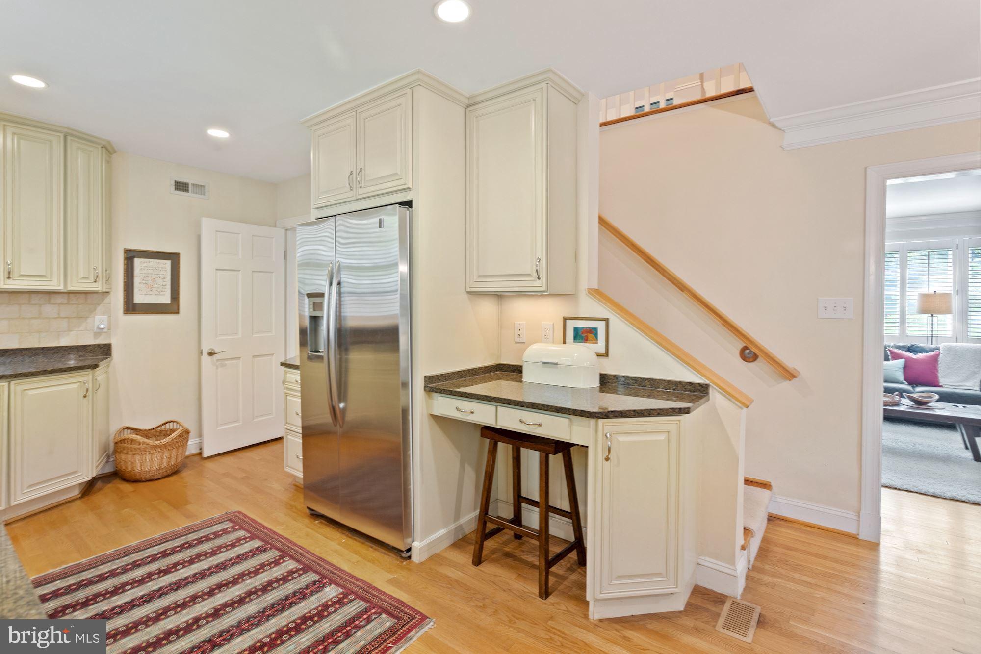 BELLEVUE FOREST - Residential