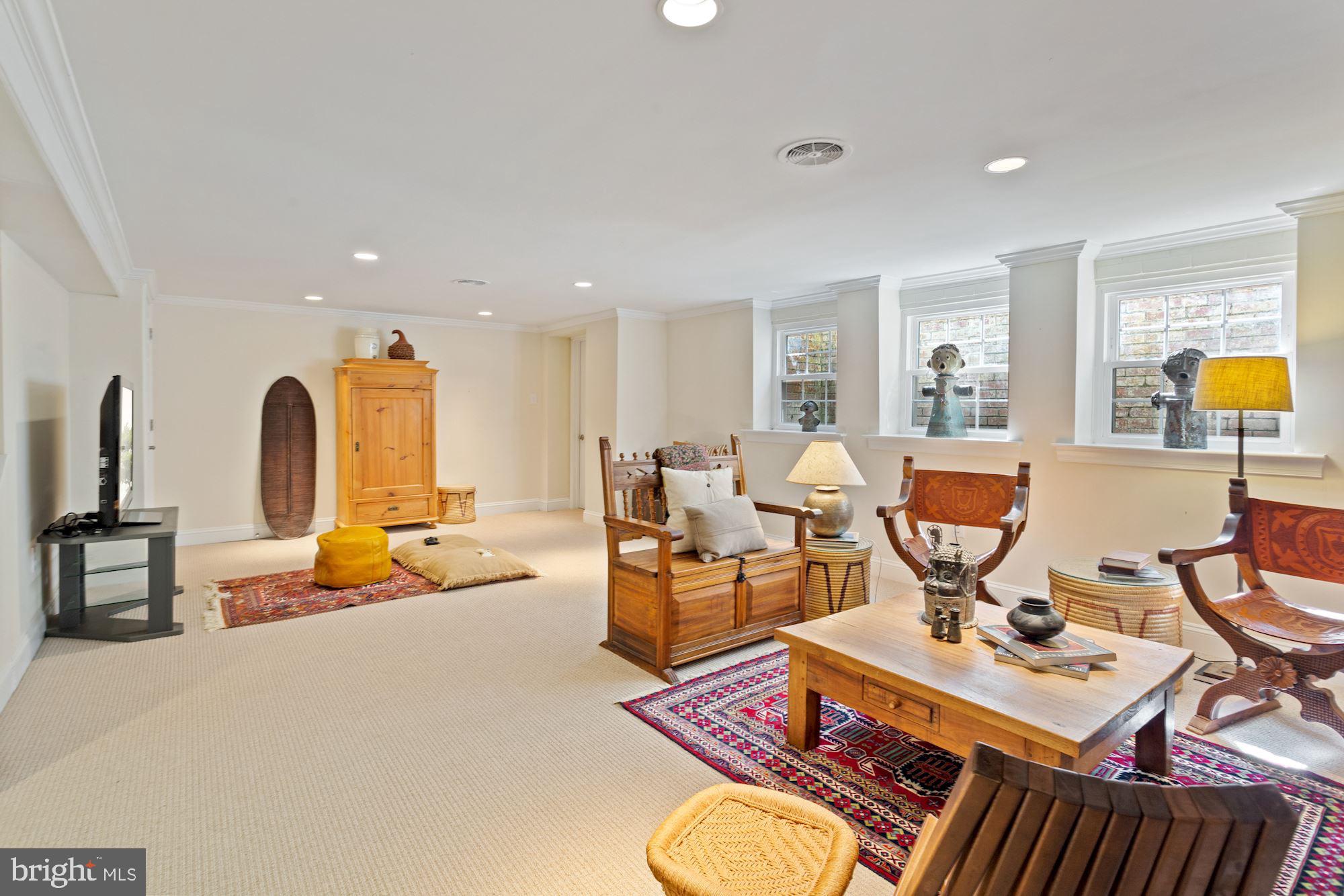 BELLEVUE FOREST - Residential