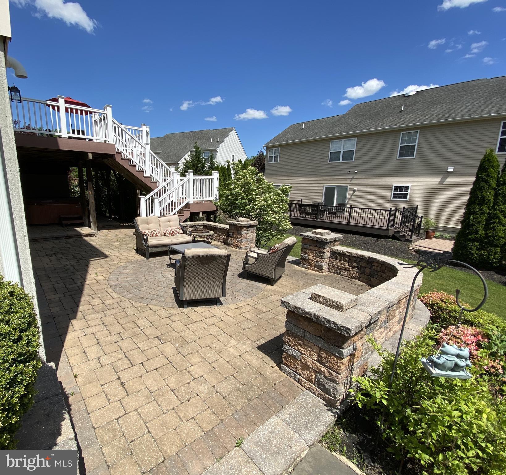 GREYSTONE MEADOW - Residential