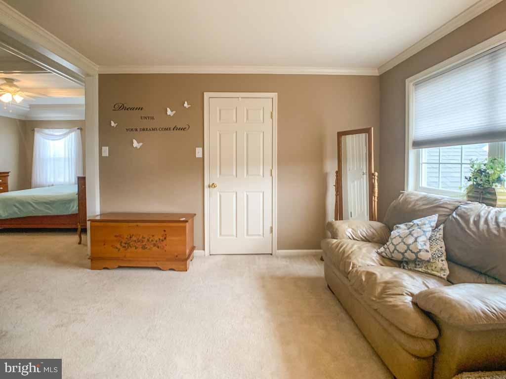 GREYSTONE MEADOW - Residential