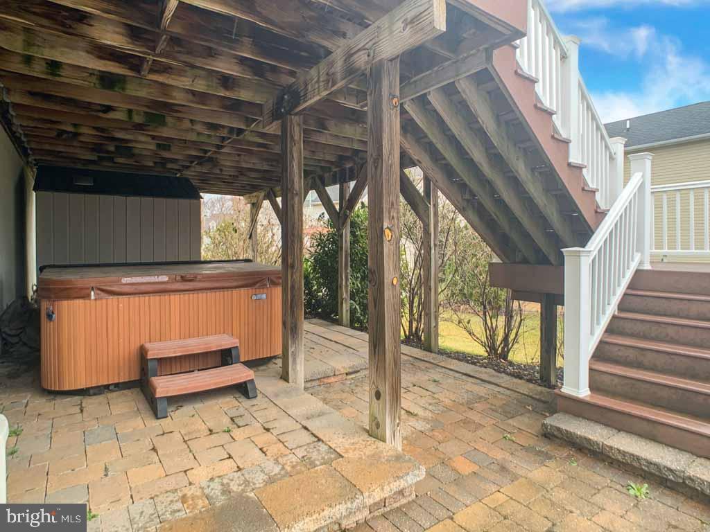 GREYSTONE MEADOW - Residential