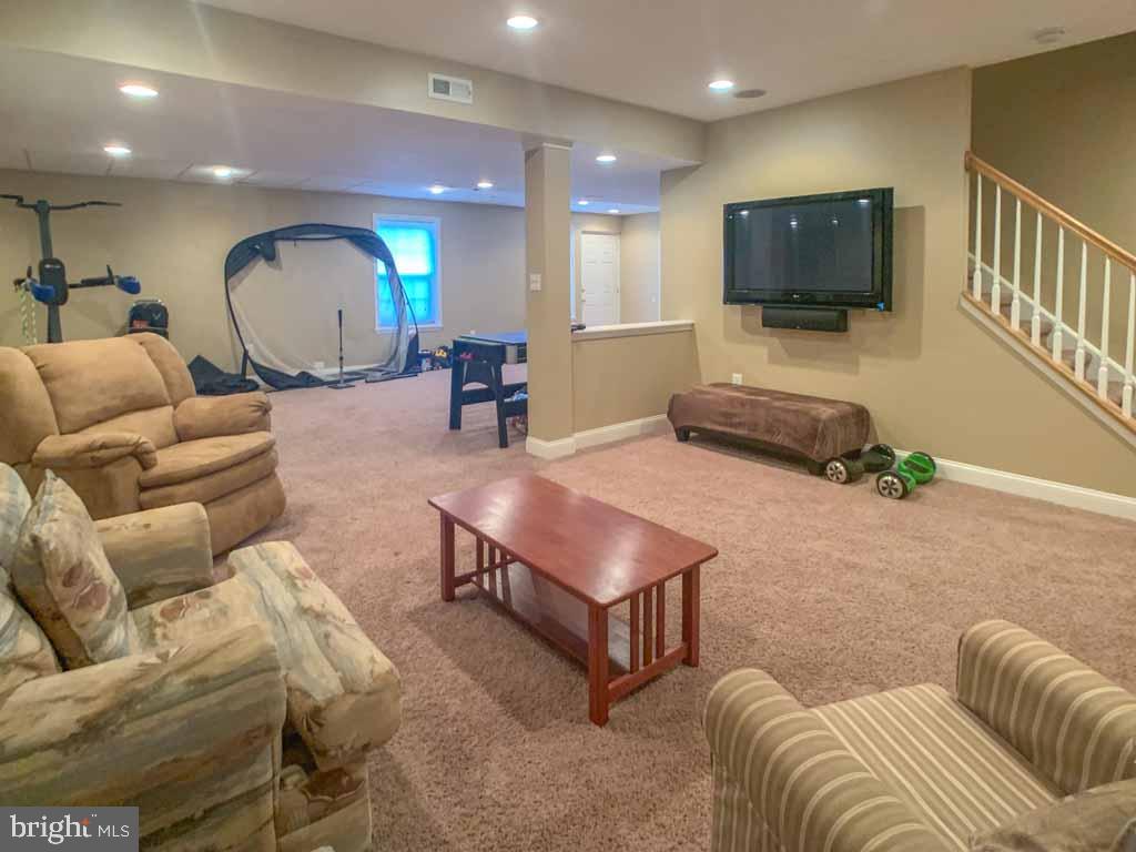 GREYSTONE MEADOW - Residential