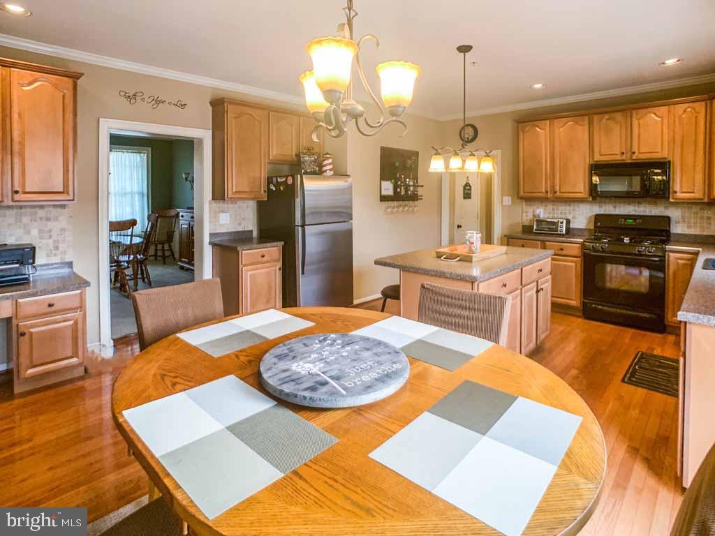 GREYSTONE MEADOW - Residential