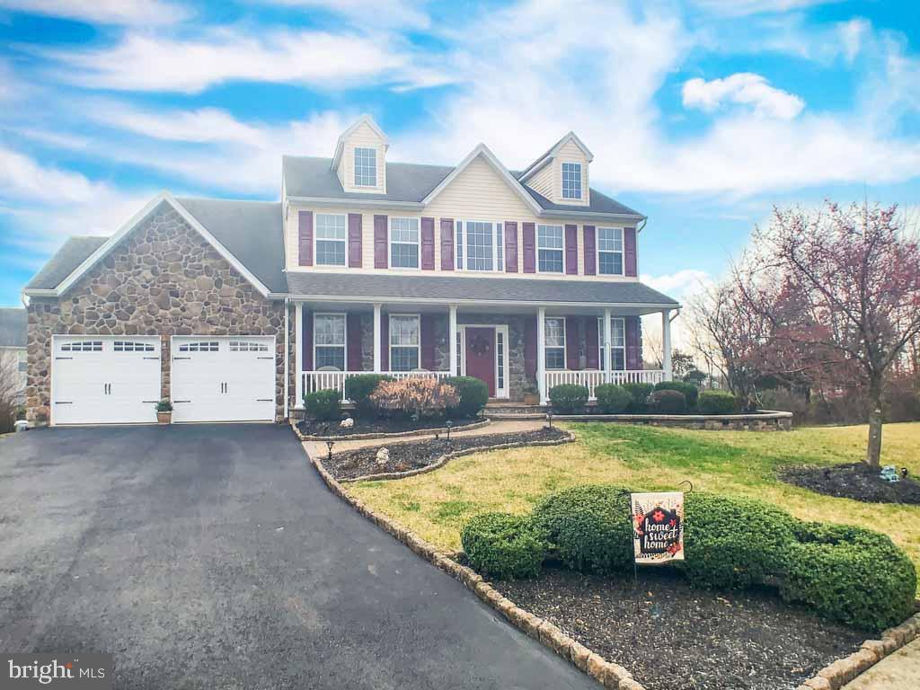 GREYSTONE MEADOW - Residential