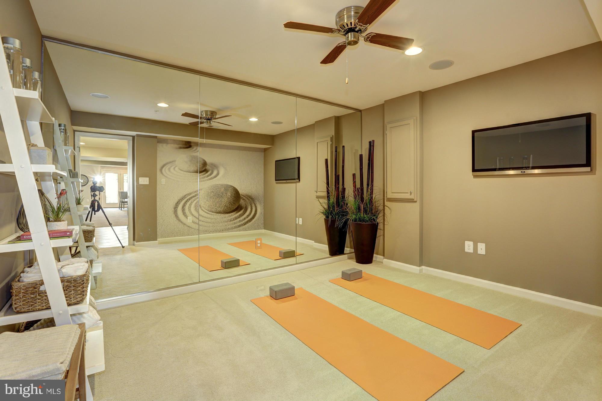 FIELDCREST - Residential