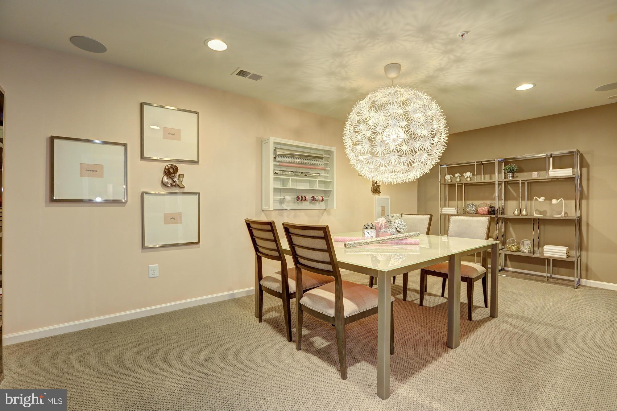 FIELDCREST - Residential