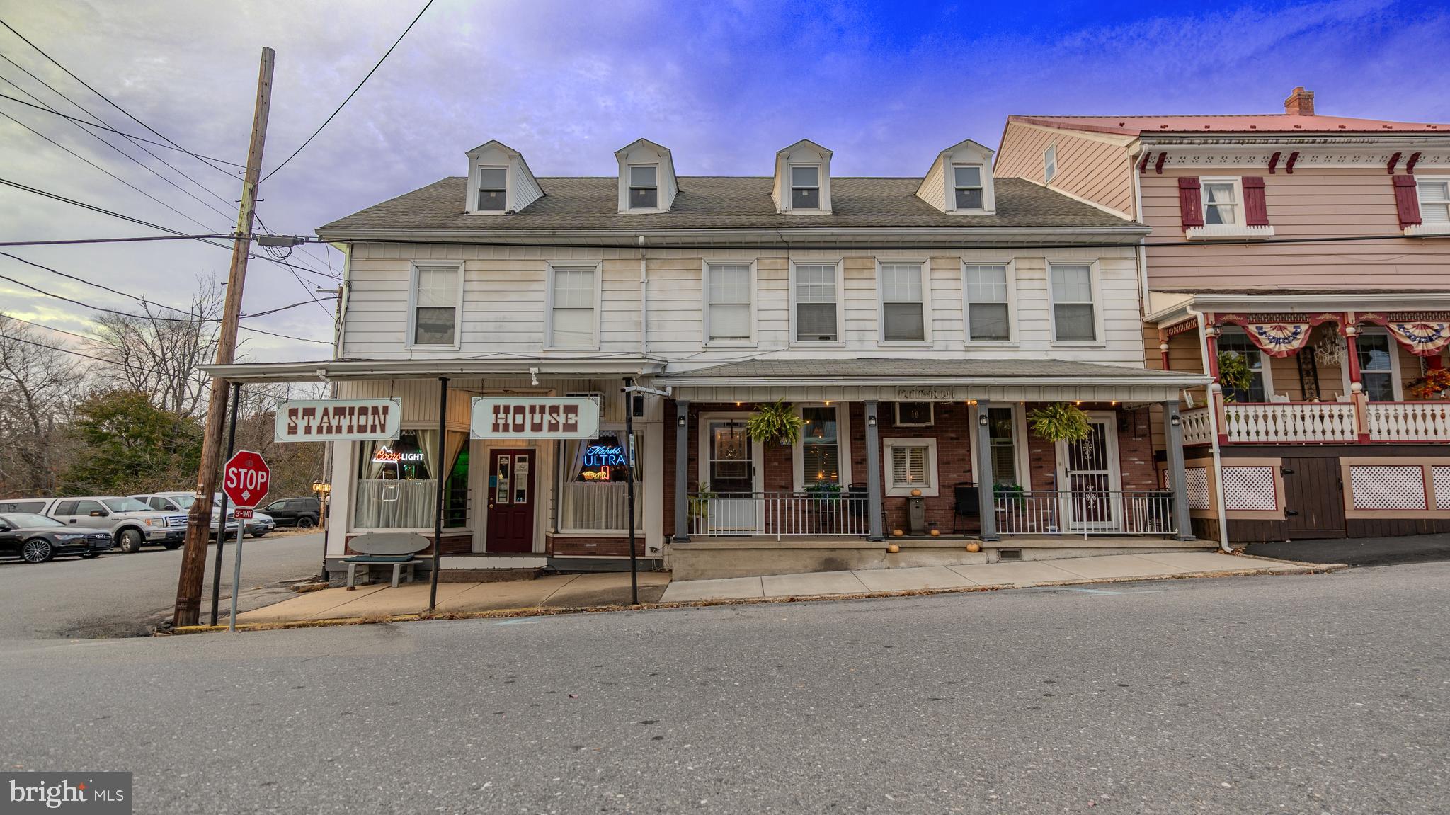 LLEWELLYN - Commercial Sale