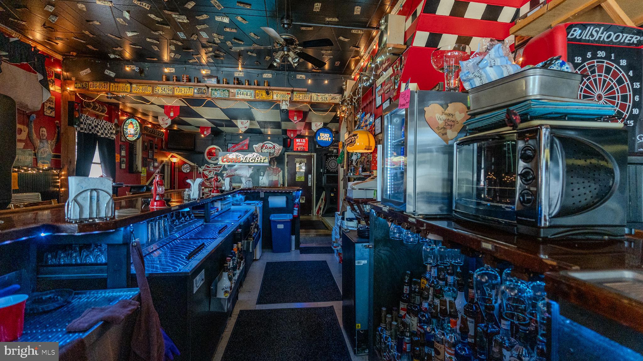 LLEWELLYN - Commercial Sale