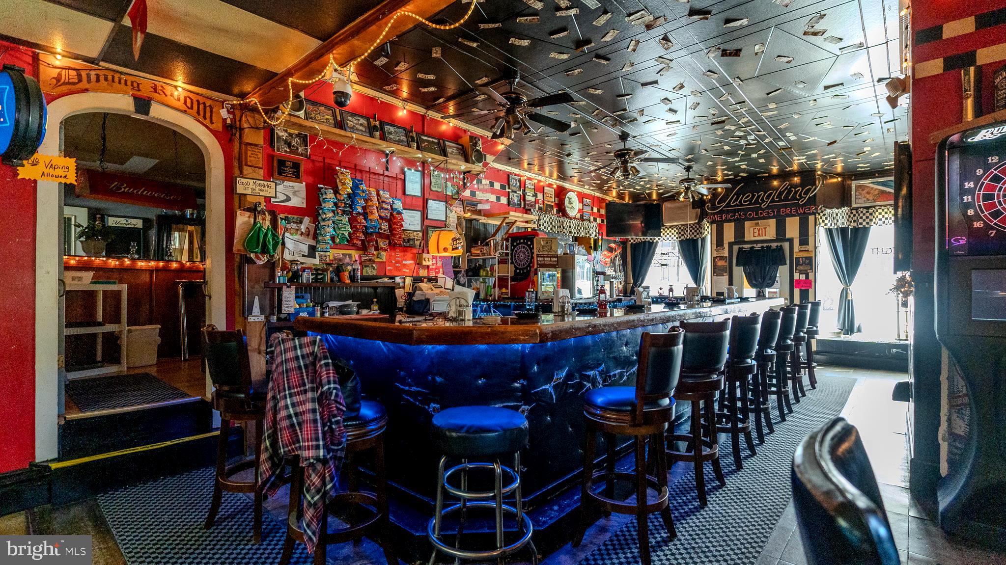 LLEWELLYN - Commercial Sale