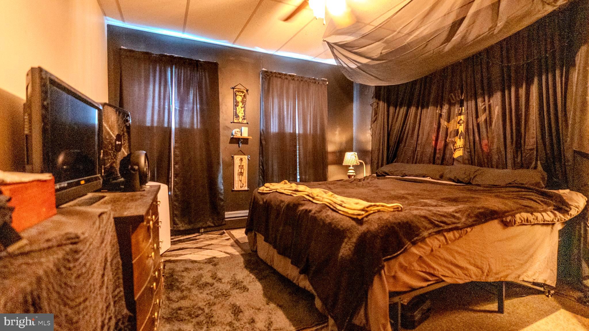 LLEWELLYN - Commercial Sale