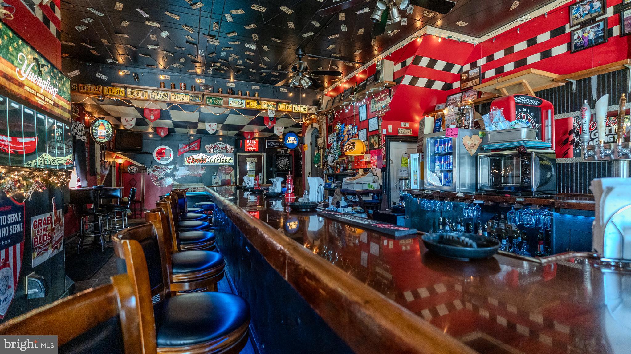 LLEWELLYN - Commercial Sale