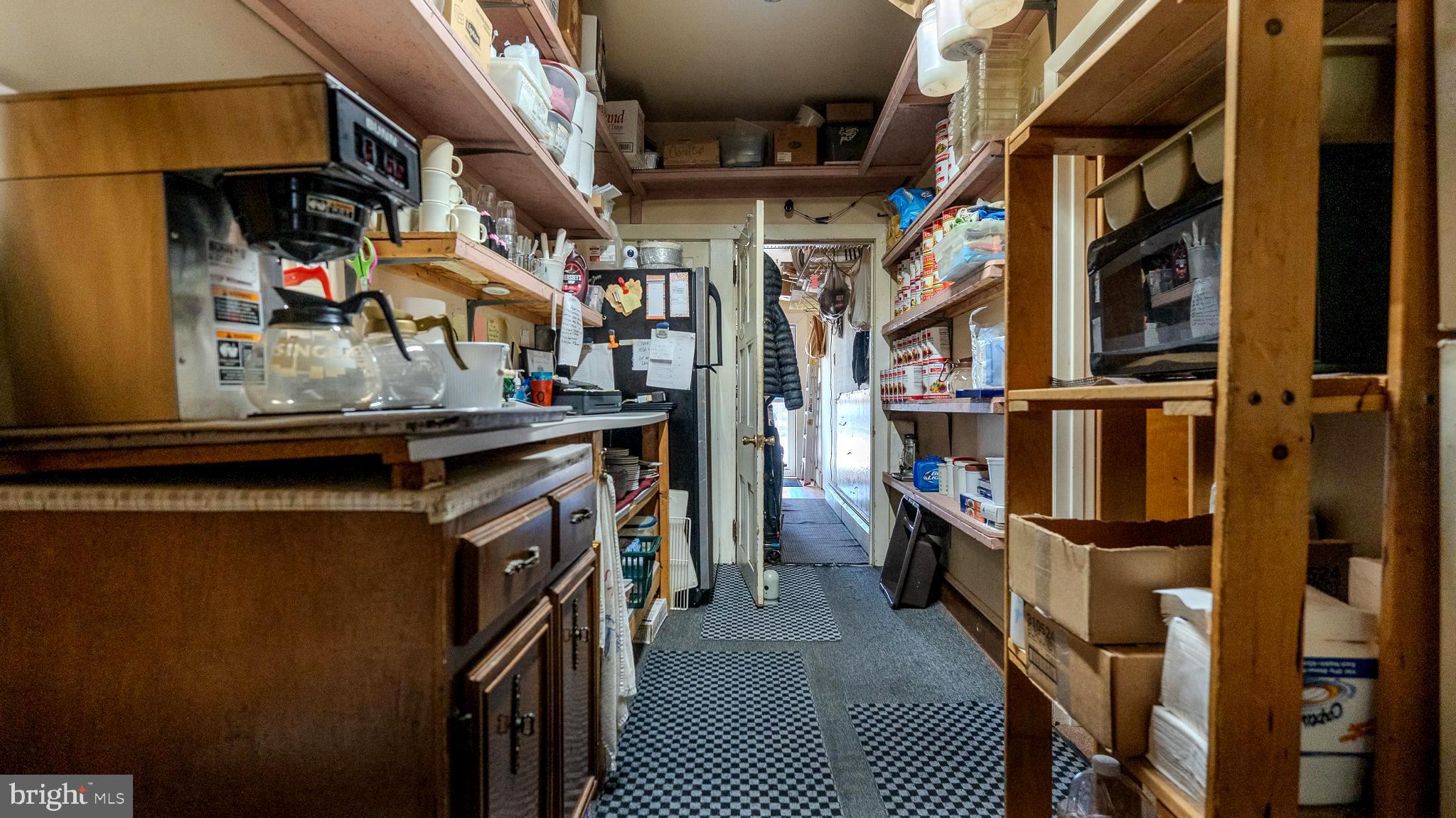 LLEWELLYN - Commercial Sale