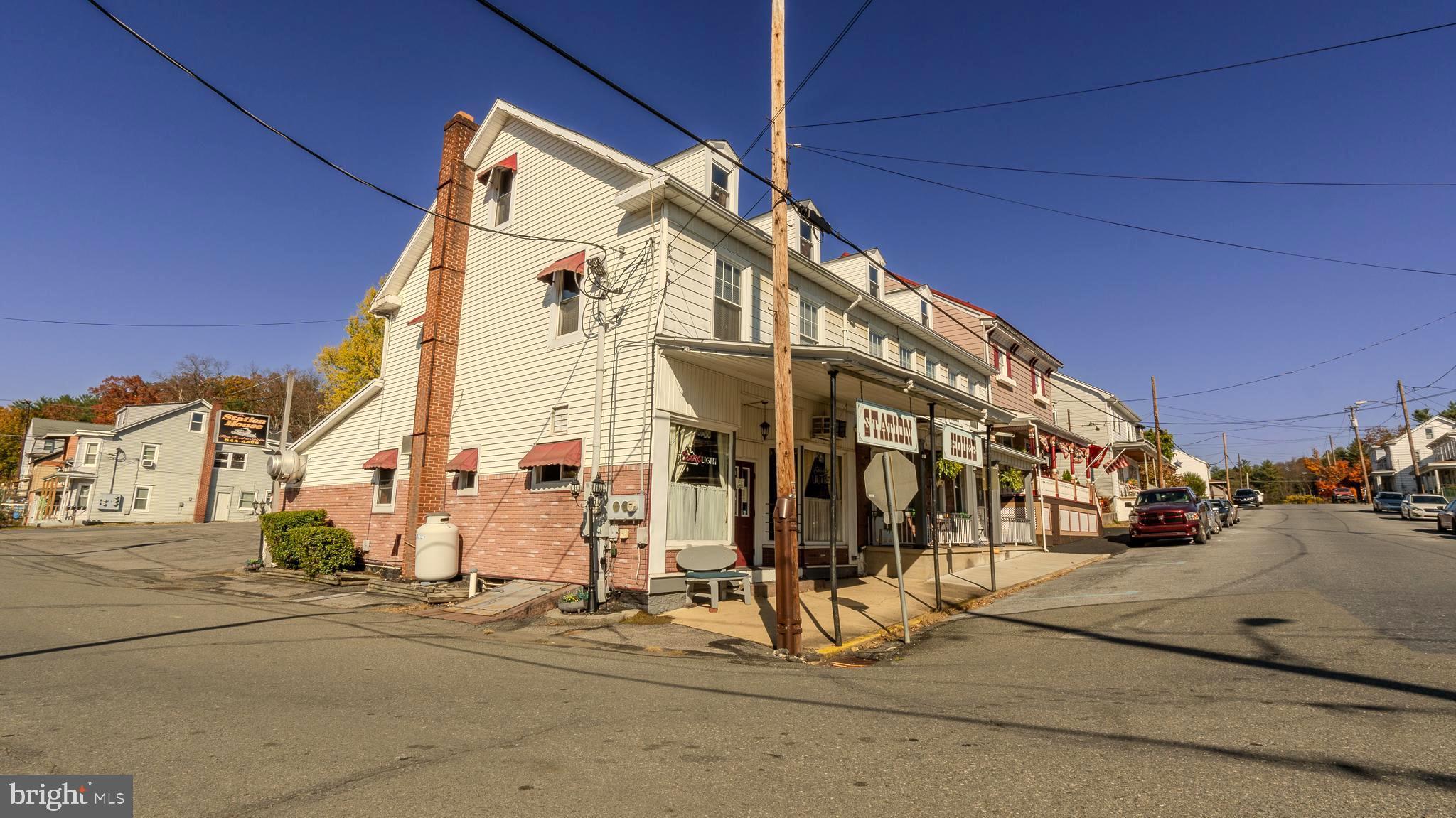 LLEWELLYN - Commercial Sale