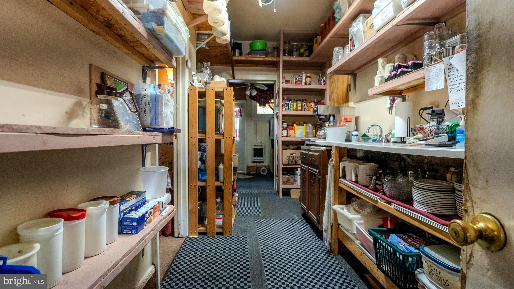 LLEWELLYN - Commercial Sale