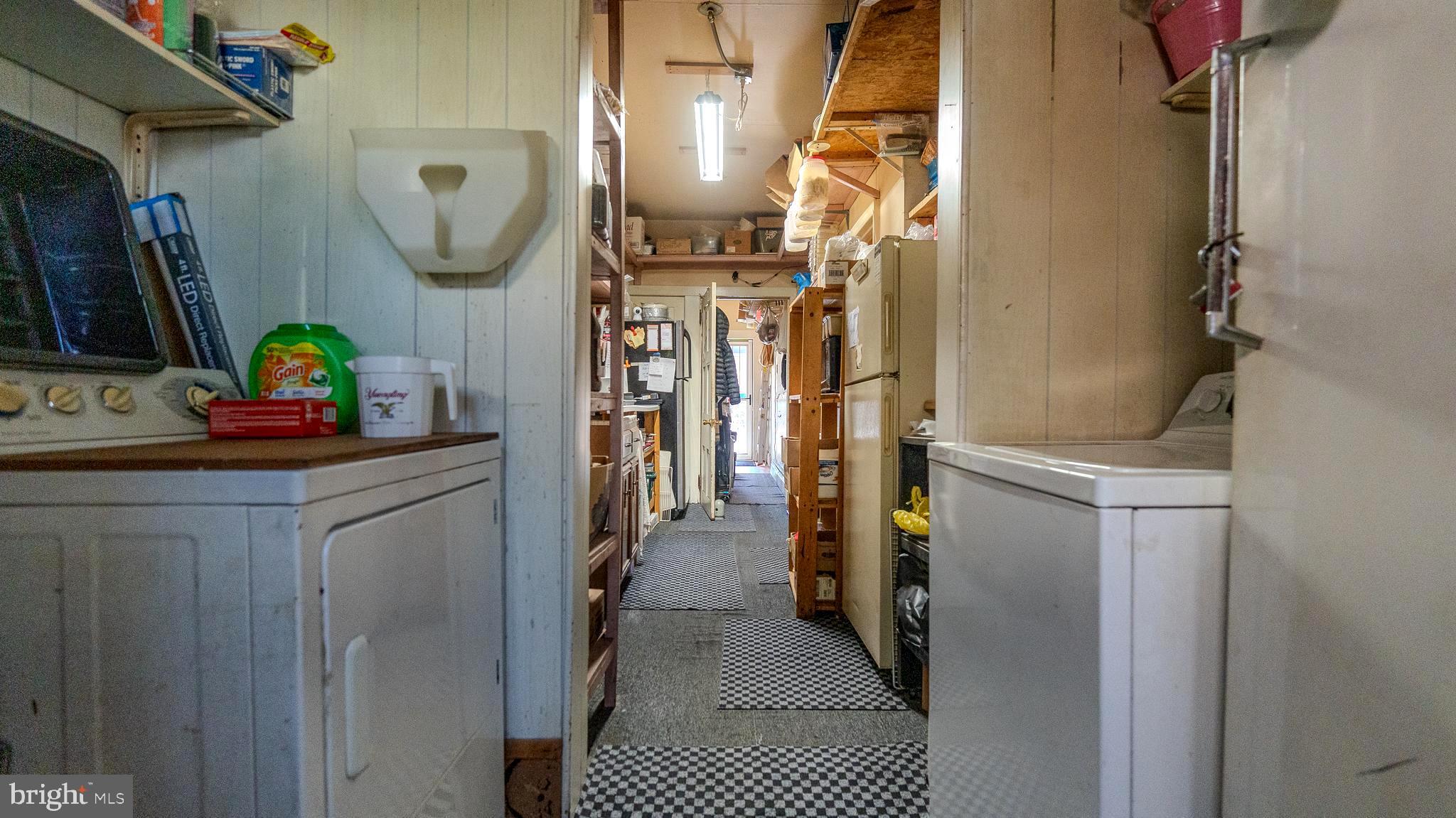 LLEWELLYN - Commercial Sale