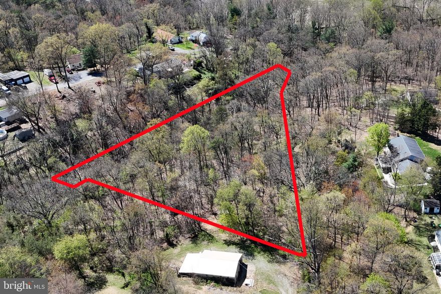 Three adjacent lots totaling 1.51 aces in Sportsman Paradise on dead-end road.  Ideal for building, placing manufactured home or recreational use.  Only 1/2 mile to Potomac River.