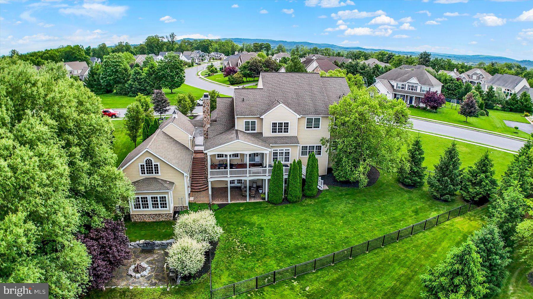 399 PARK CIRCLE