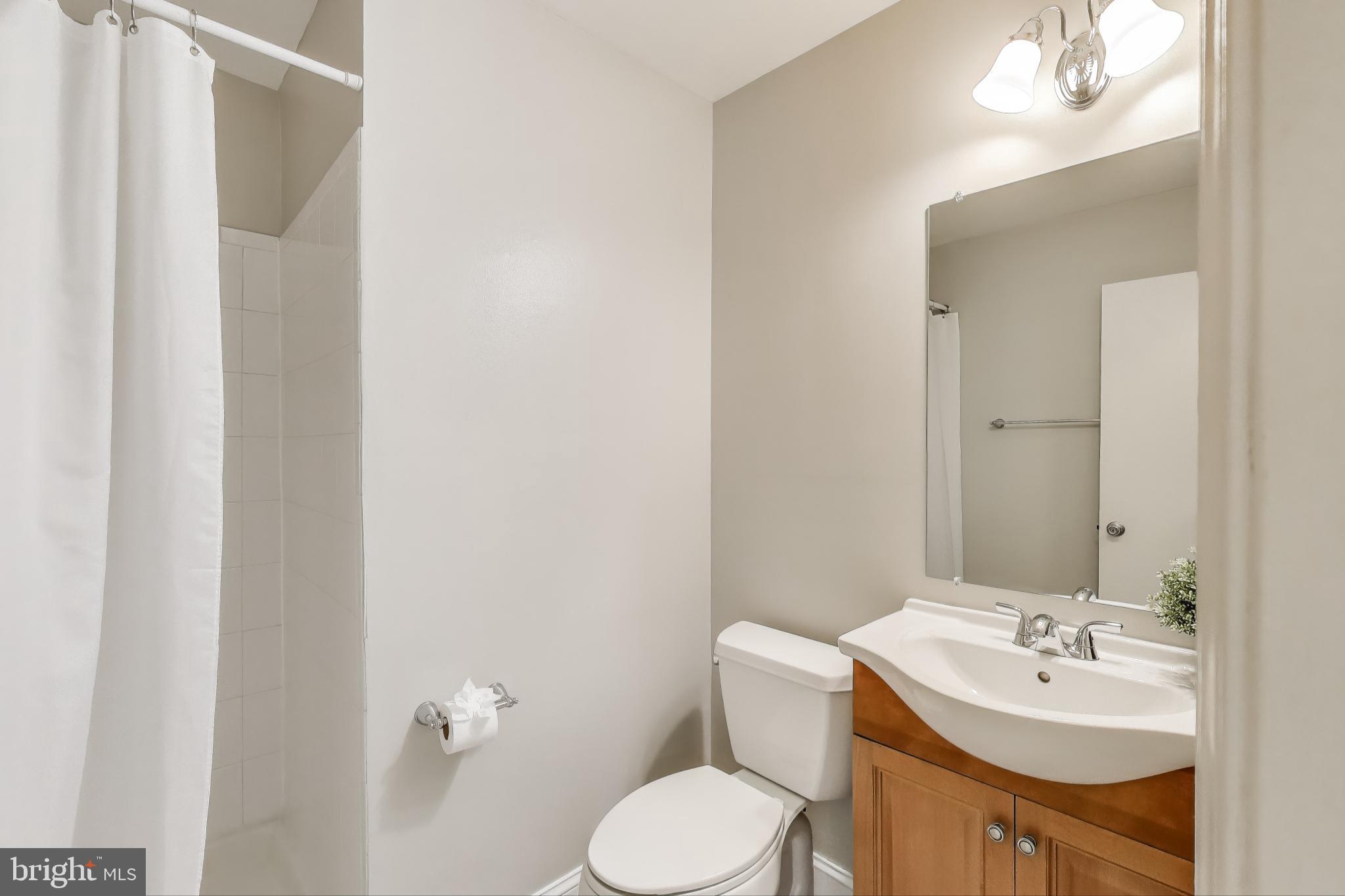 GREENWICH HILL - Residential