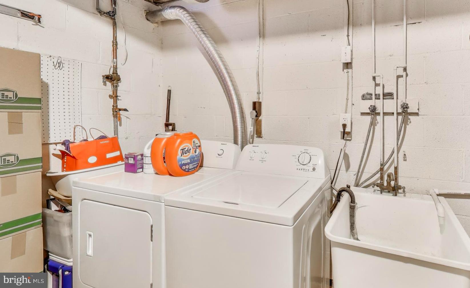 GREENWICH HILL - Residential