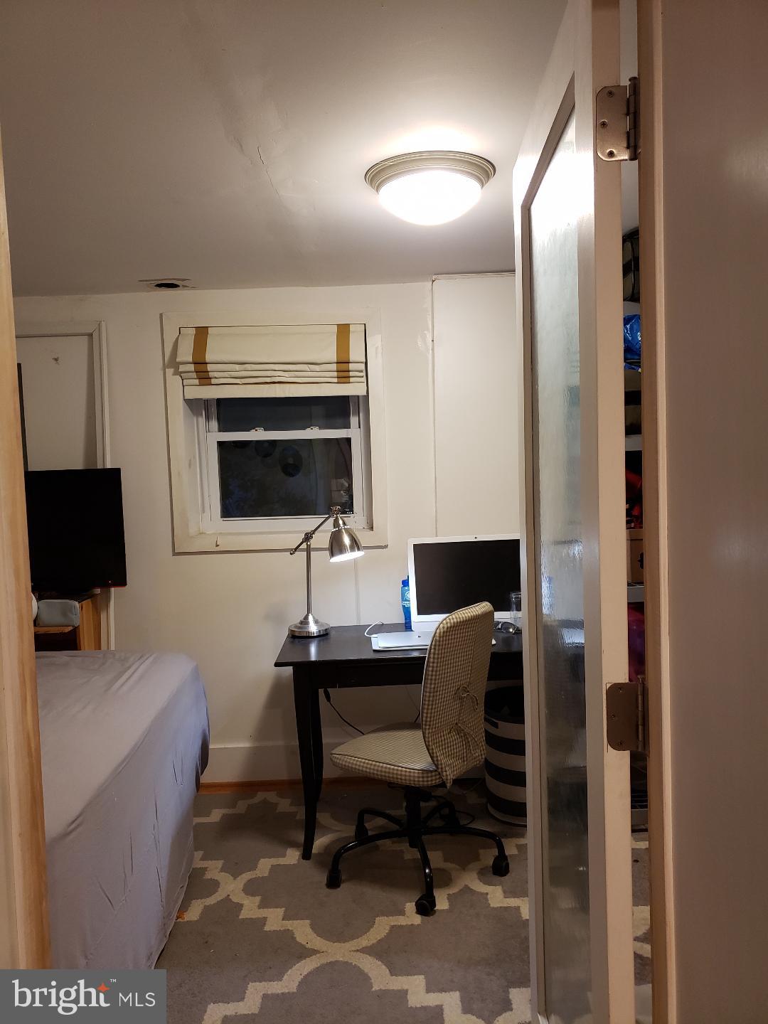 ROCK CREEK FOREST - Residential Lease